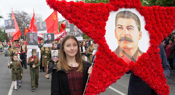 Опять пугают Сталиным