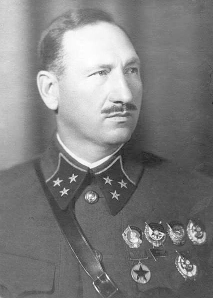 «Он верил, что выйдет…» Трагедия 33-й армии генерала Ефремова