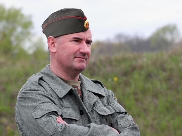 «Советский солдат спас мою маму…» Как поляки из «Курска» оберегают могилы красноармейцев