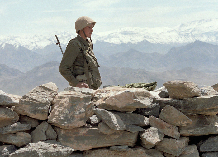 Советских войск в афганистан будучи. Афганская война