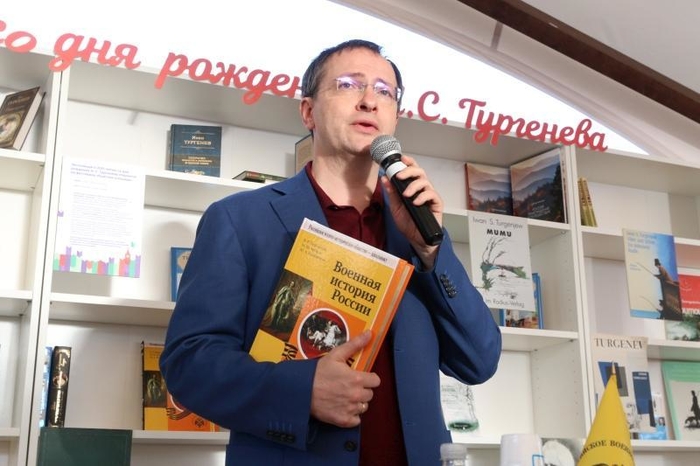 Интервью В.Р. Мединского Кириллу Позднякову. Полная версия