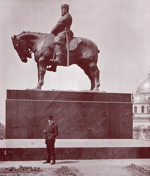 Самый спорный памятник российскому императору