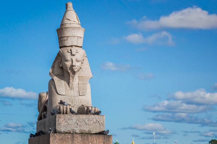 Приключения египтян в России: как в Петербурге появились древние сфинксы