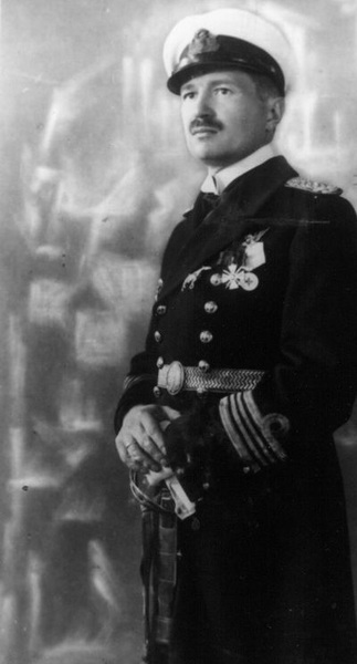 Капитан-майор ВМС Эстонии Борис Щепотьев, начало 1930-х годов. К этому времени он один остался в живых из участников воздушного боя над Балтикой 21 июня 1916 года