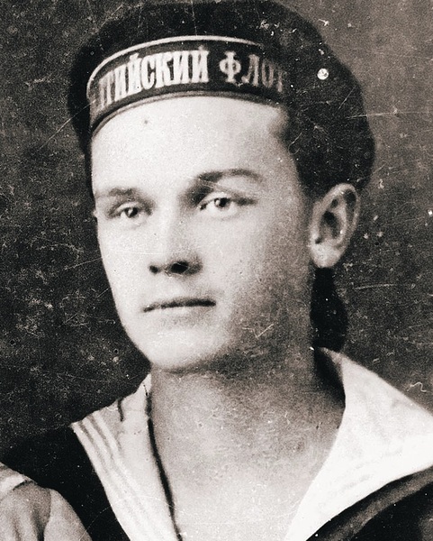 Матрос-доброволец Балтийского флота Рудольф Иванович Абель в 1918 году