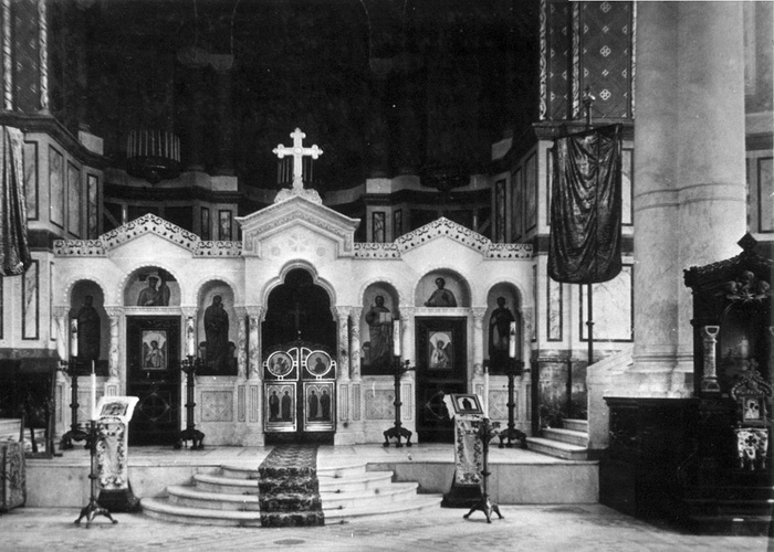 Внутренне убранство верхней церкви Владимирского собора, начало ХХ века