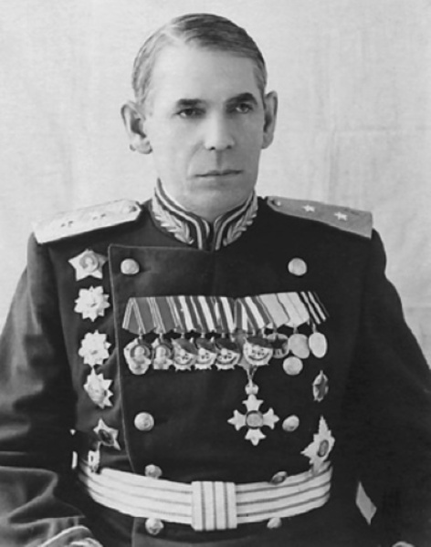 Командир 3-й гвардейской стрелковой дивизии гвардии генерал-лейтенант Николай Гаген, фотография 1945 года