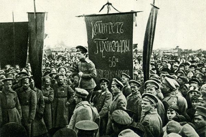 Революционный митинг в одном из запасных полков русской армии