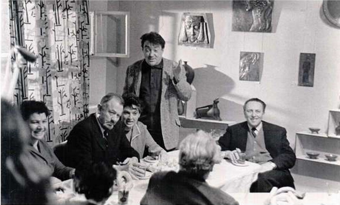Собрание редколлегии журнала «Юность» во главе с Борисом Полевым (стоит), 1970-е годы